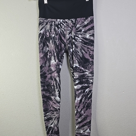 Adidas IWD believe this 2.0 7/8  training tighs multicolor size  medium. - Picture 4 of 9